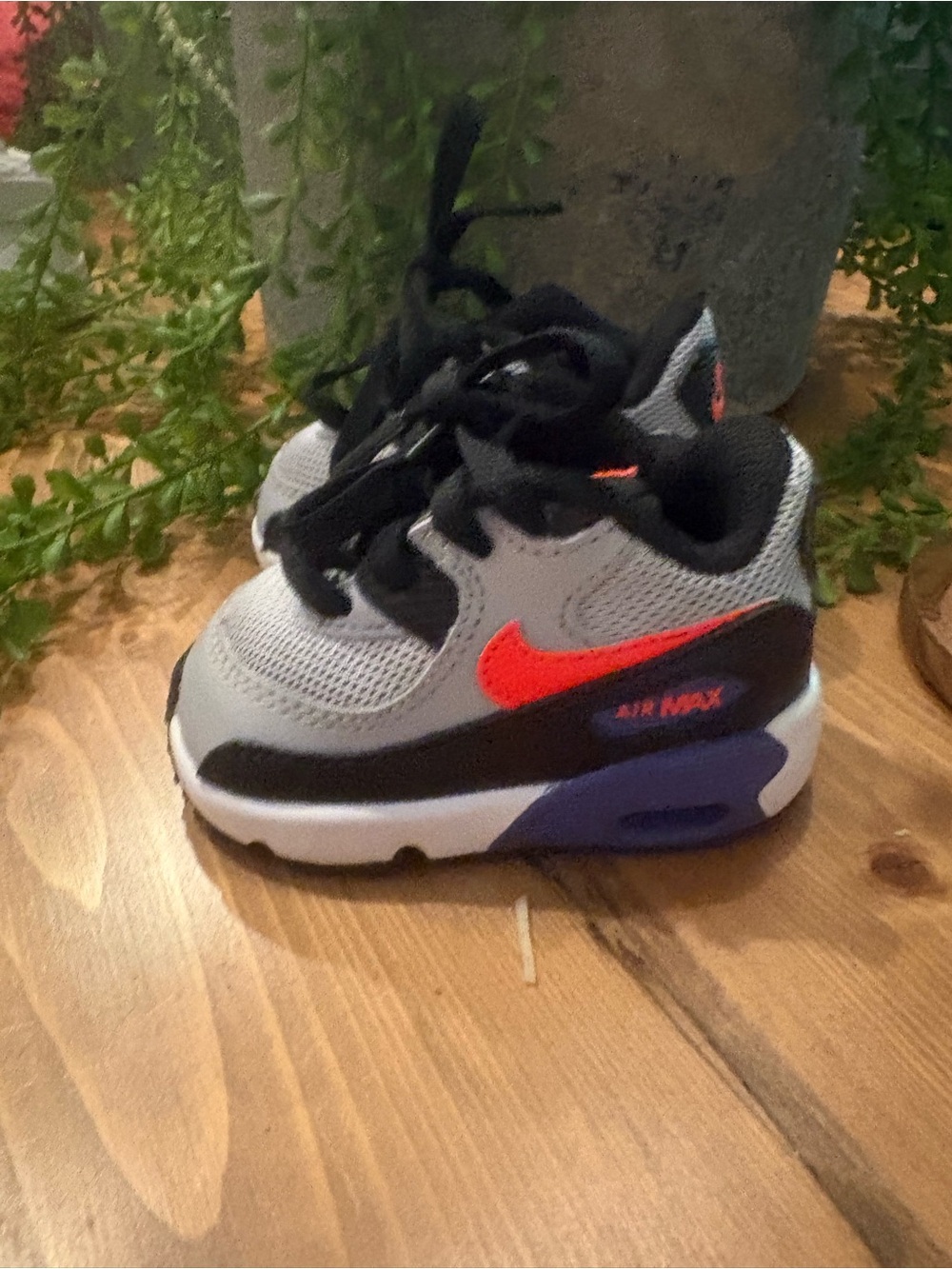 Nike baby Air Max Grey Black Red Lightweight Sneakers - Picture 5 of 8